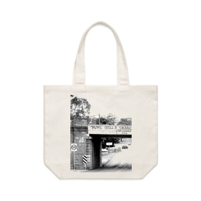 mum's still a skank Tote Thumbnail